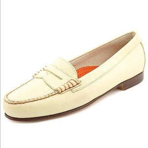 G.H. Bass Viviana III Weejun Loafers Ivory leather